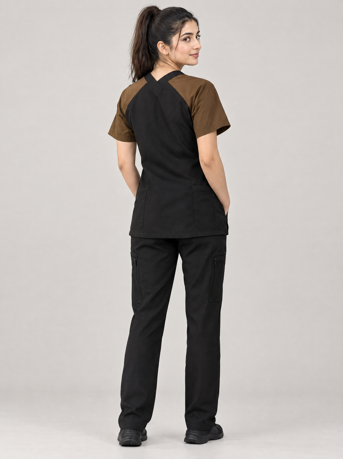 Women's Monday Move – Black and Brown Contrast